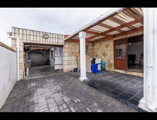 3 BEDROOM HOUSE FOR SALE IN WESTRIDGE